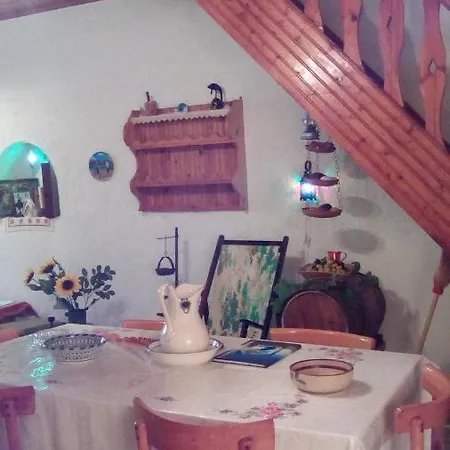 Hébergement de vacances Traditional House In